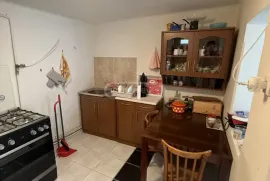 Продается Дом, 5 Kомнатная,  Окрестности Тбилиси, Цхнети