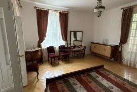 Продается Дом, 5 Kомнатная,  Окрестности Тбилиси, Цхнети