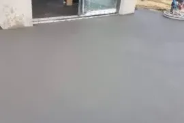 იატაკის მოჭიმვა სტიაშკის დასხმა