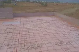 იატაკის მოჭიმვა სტიაშკის დასხმა