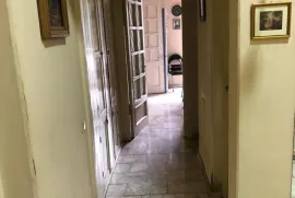 Продается квартира, 4 Kомнатная, Старое здание, Тбилиси, saburtalo