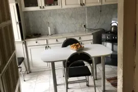 Продается квартира, 4 Kомнатная, Старое здание, Тбилиси, saburtalo