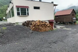 იყიდება, სავაჭრო ფართი, კორტანეთი