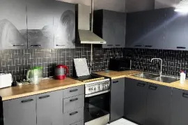 Аренда, 2 Kомнатная, Старое здание, Тбилиси, saburtalo