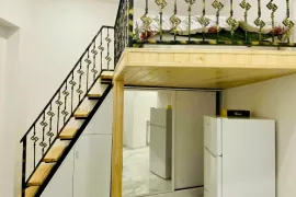 Аренда, 1 Kомнатная, Старое здание, Тбилиси, Чугурети