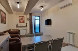 ქირავდება ბინა, 3 ოთახიანი, ახალი აშენებული, თბილისი, საბურთალო