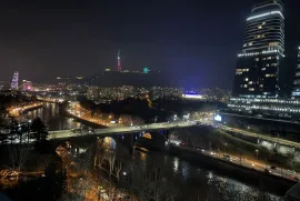 Продается квартира, 3 Kомнатная, Старое здание, Тбилиси, Дидубе