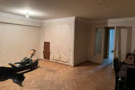 Продается квартира, 3 Kомнатная, Старое здание, Тбилиси, Дидубе