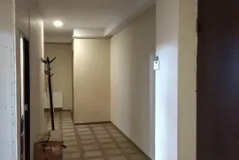 ქირავდება, უნივერსალური კომერციული  ფართი, კრწანისი