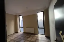 For Rent, Universal commercial space, Krtsanisi