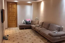 Продается квартира, 4 Kомнатная, Старое здание, Тбилиси, saburtalo