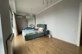 იყიდება ბინა, 4 ოთახიანი, ახალი აშენებული, თბილისი, ვაკე