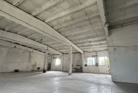 For Rent, Industrial area, Lilo