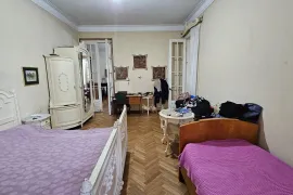 Продается квартира, 4 Kомнатная, Старое здание, Тбилиси, saburtalo