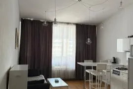 ქირავდება ბინა, 2 ოთახიანი, ძველი აშენებული, თბილისი, საბურთალო