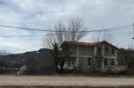 იყიდება სახლი, 10 ოთახიანი, ქუთაისი, სულხან-საბა