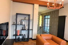 Продается Дом, 7 Kомнатная, Тбилиси, vake