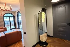 Продается Дом, 7 Kомнатная, Тбилиси, vake