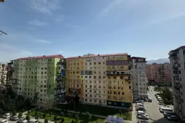 იყიდება ბინა, 4 ოთახიანი, ახალი აშენებული, ბათუმი, აღმაშენებლის უბანი