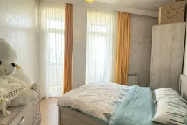 იყიდება ბინა, 4 ოთახიანი, ახალი აშენებული, ბათუმი, აღმაშენებლის უბანი