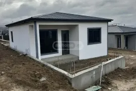 იყიდება სახლი, 3 ოთახიანი, თბილისი, გლდანი