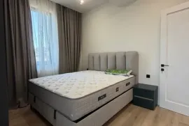 ქირავდება ბინა, 4 ოთახიანი, ახალი აშენებული, თბილისი, საბურთალო