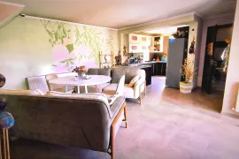 იყიდება სახლი, 5 ოთახიანი, თბილისი, დიდი დიღომი