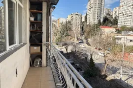 Apartment for sale, 6 Room, Old building, Tbilisi, saburtalo