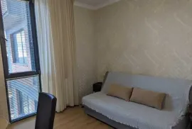 იყიდება ბინა, 3 ოთახიანი, ძველი აშენებული, თბილისი, დიღმის მასივი