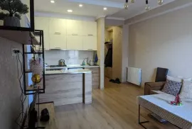 იყიდება ბინა, 3 ოთახიანი, ძველი აშენებული, თბილისი, დიღმის მასივი