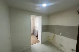 Продается квартира, 3 Kомнатная, Старое здание, Тбилиси, Самгори