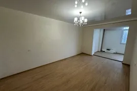 Продается квартира, 3 Kомнатная, Старое здание, Тбилиси, Самгори