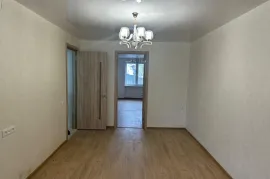 Продается квартира, 3 Kомнатная, Старое здание, Тбилиси, Самгори