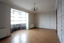 იყიდება ბინა, 4 ოთახიანი, ძველი აშენებული, თბილისი, ზაჰესი