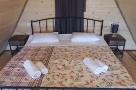 ქირავდება სახლი, 6 ოთახიანი, ამბროლაური, ნიკორწმინდა