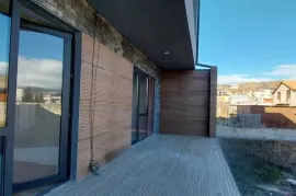 იყიდება სახლი, 6 ოთახიანი, თბილისი, დიდი დიღომი