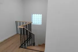 იყიდება სახლი, 6 ოთახიანი, თბილისი, დიდი დიღომი