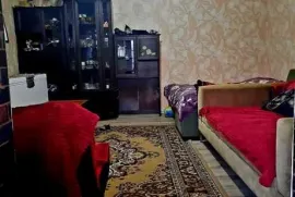 იყიდება სახლი, 8 ოთახიანი, თბილისი, სვანეთის უბანი