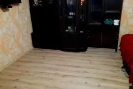 იყიდება სახლი, 8 ოთახიანი, თბილისი, სვანეთის უბანი