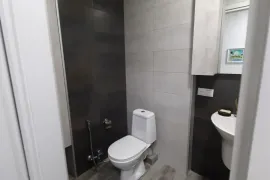 ქირავდება ბინა, 2 ოთახიანი, ახალი აშენებული, ბათუმი, აეროპორტის უბანი