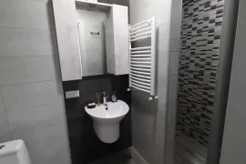 ქირავდება ბინა, 2 ოთახიანი, ახალი აშენებული, ბათუმი, აეროპორტის უბანი