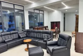 იყიდება, უნივერსალური კომერციული  ფართი, მუხიანი