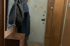 იყიდება ბინა, 3 ოთახიანი, ძველი აშენებული, თბილისი, ვერა