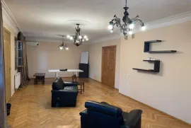 House For Rent, 9 Room, Tbilisi, vake