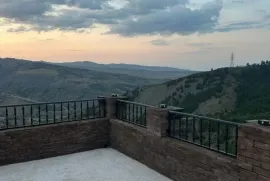 Продается Дом, 7 Kомнатная,  Окрестности Тбилиси, Цхнети