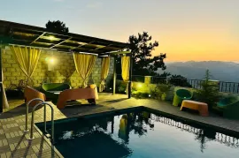 Продается Дом, 7 Kомнатная,  Окрестности Тбилиси, Цхнети