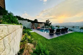 Продается Дом, 7 Kомнатная,  Окрестности Тбилиси, Цхнети