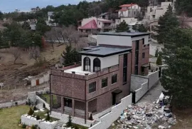 Продается Дом, 7 Kомнатная,  Окрестности Тбилиси, Цхнети