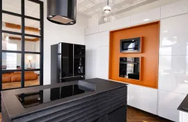 Продается Дом, 7 Kомнатная,  Окрестности Тбилиси, Цхнети