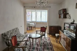 იყიდება ბინა, 2 ოთახიანი, ძველი აშენებული, თბილისი, საბურთალო